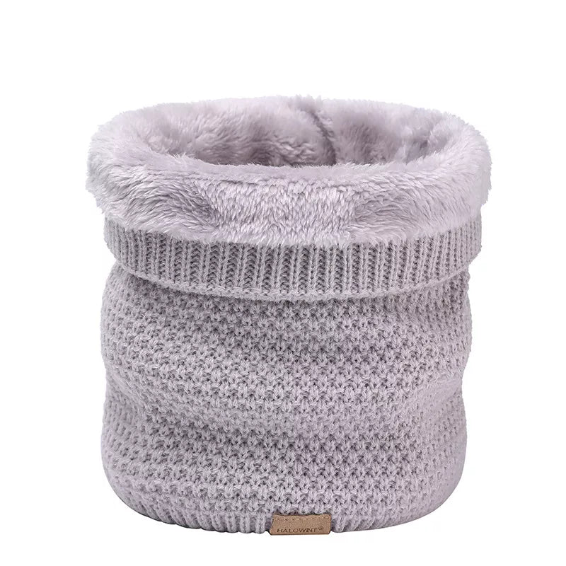 Light Grey Moss stitch knitted neck warmer with folded top showing grey fur fleece lining